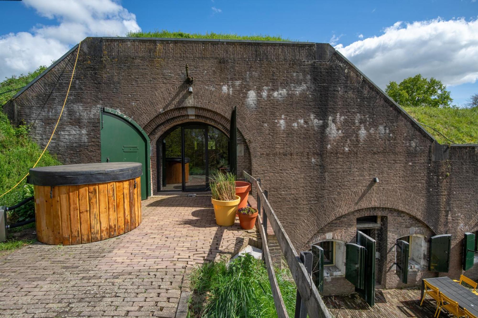 Fort Vuren Екстериор снимка